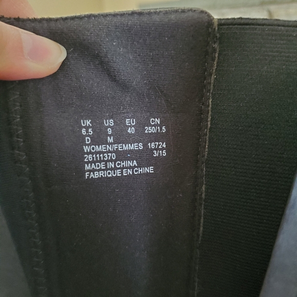 Clarks womens black boots size 9 - Picture 6 of 7